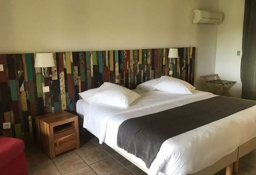 هتل Le Rayon Vert Hôtel & Restaurant Vue Mer