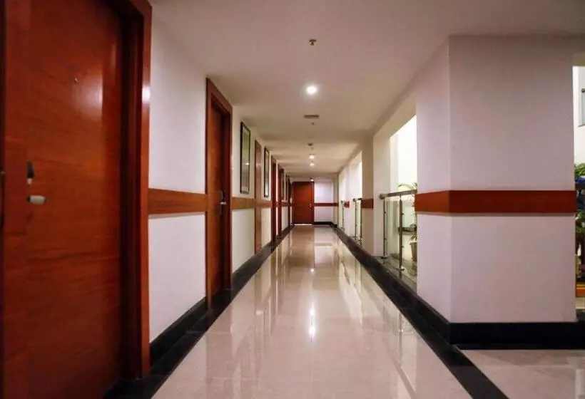 Lemon Tree Hotel Shimona Chennai