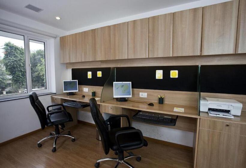 Lemon Tree Hotel Shimona Chennai