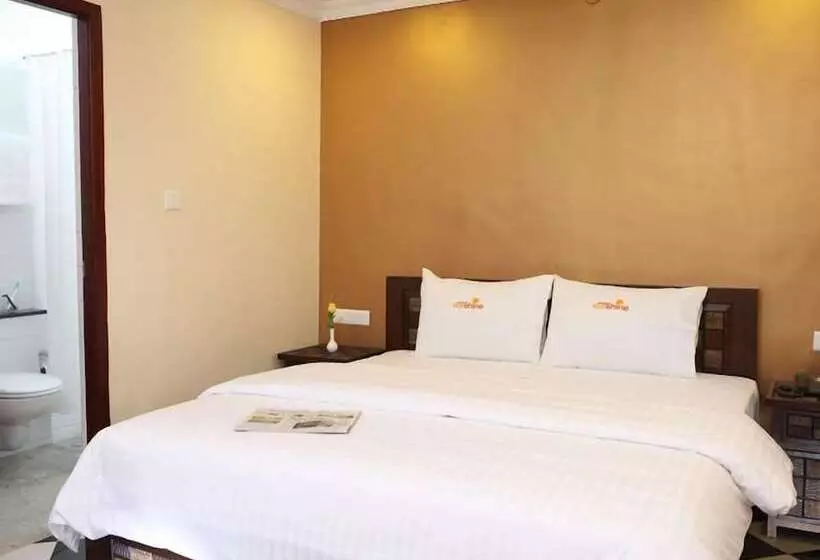 هتل Meenakshi S Sunshine