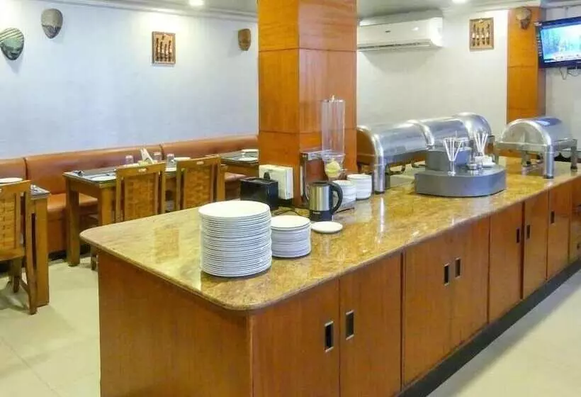 هتل Meenakshi S Sunshine