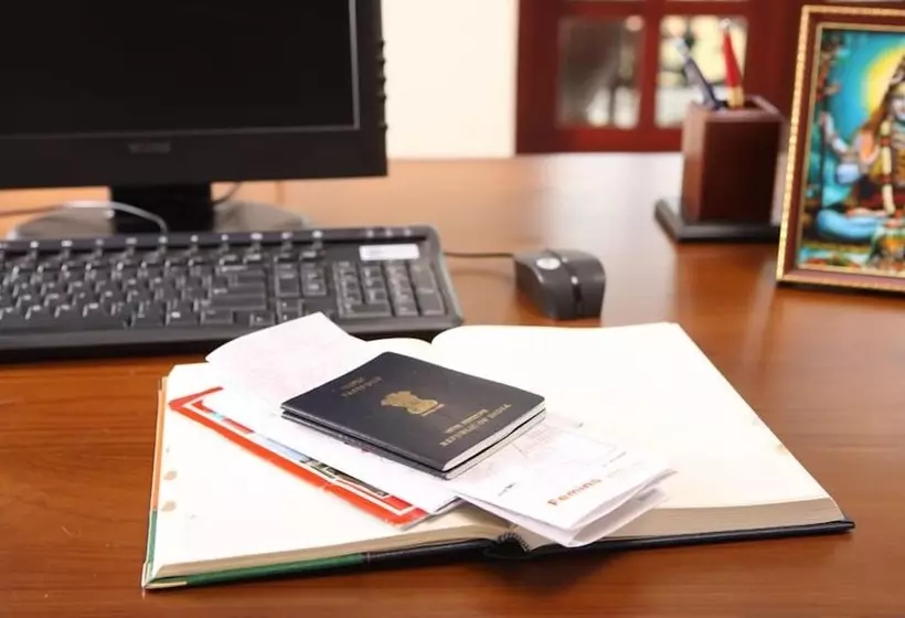 هتل Meenakshi S Sunshine