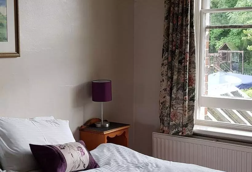 酒店 The Inn On The Green