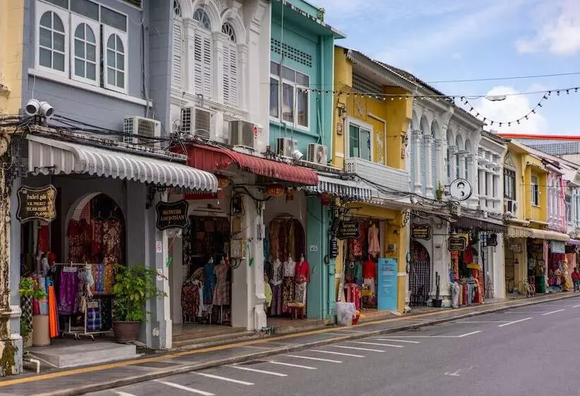 Otel The Tint At Phuket Town   Sha Plus