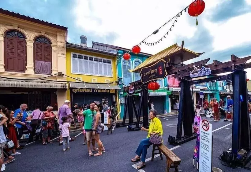 Otel The Tint At Phuket Town   Sha Plus