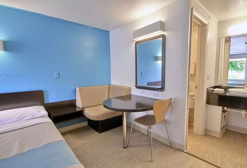 Motel 6 Ann Arbor