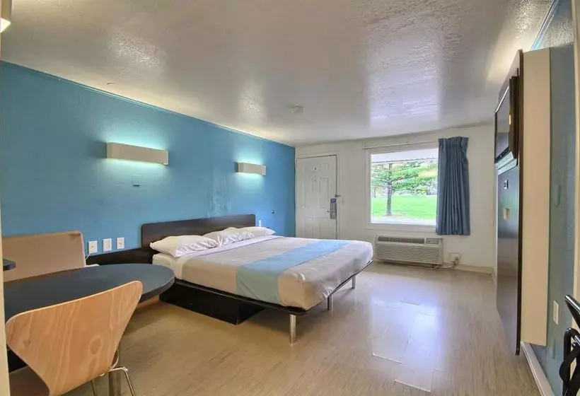 Motel 6 Ann Arbor