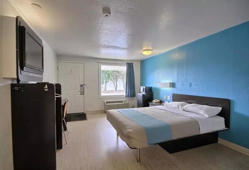 Motel 6 Ann Arbor