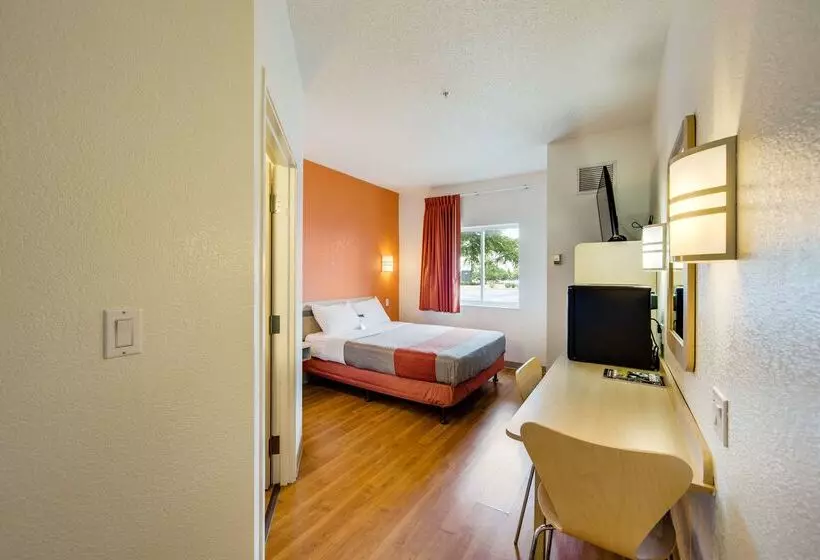 Motel 6 Brampton, On Toronto