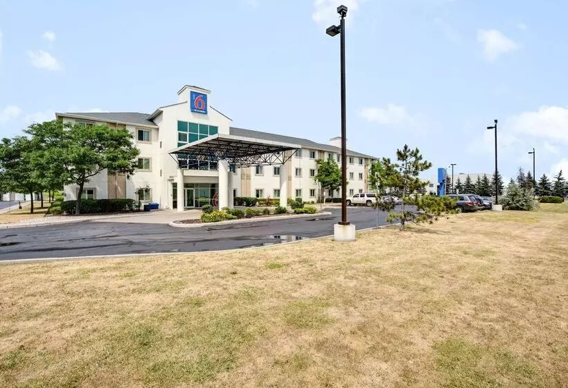 Motel 6 Brampton, On Toronto