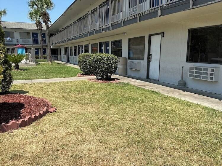 Motel 6 Gulfport, Ms Airport