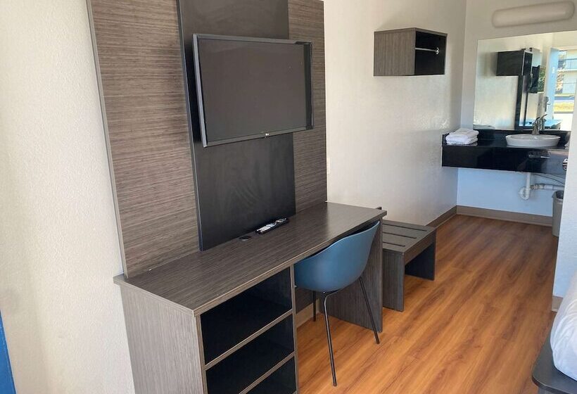 Motel 6 Gulfport, Ms Airport