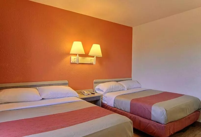 Motel 6 Bismarck, Nd