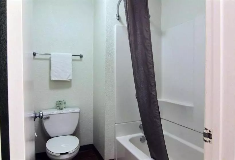 Motel 6 Bismarck, Nd