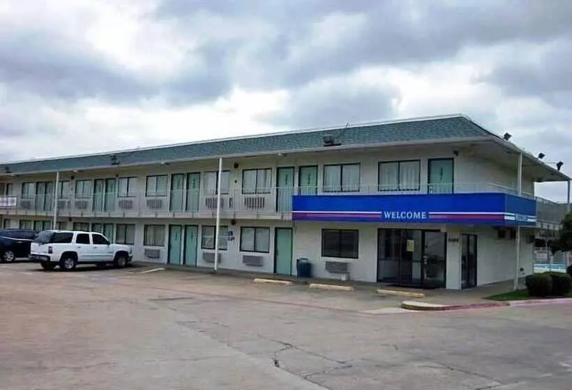 Motel 6 Greenville, Tx