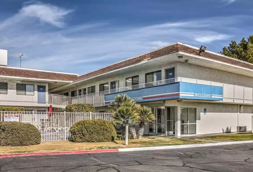 Motel 6 Mojave, Ca