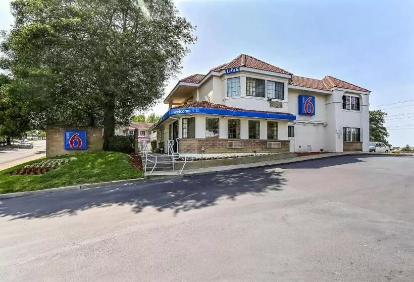 Motel 6pinole, Ca
