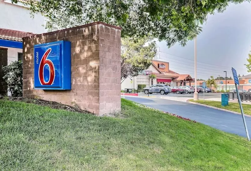 Motel 6pinole, Ca