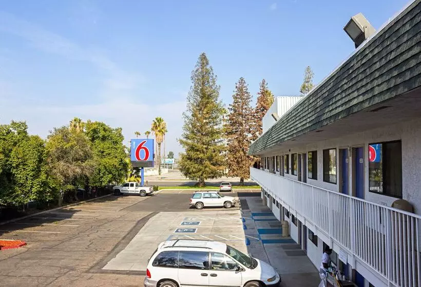 Motel 6porterville, Ca
