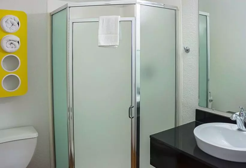 Motel 6porterville, Ca