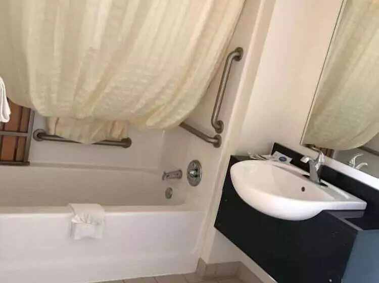 モーテル Anderson Inn, Anderson, Indiana