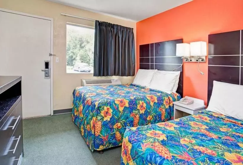 汽车旅馆  Knights Inn Jacksonville North