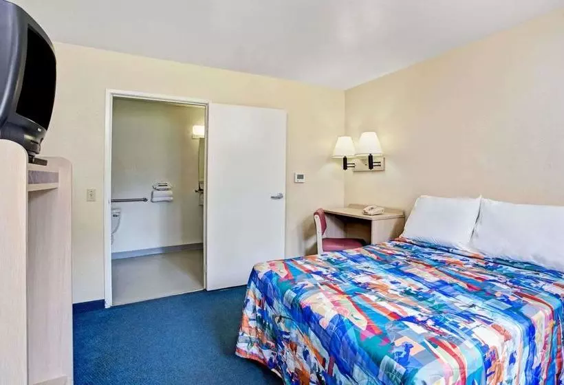 汽车旅馆  Knights Inn Jacksonville North