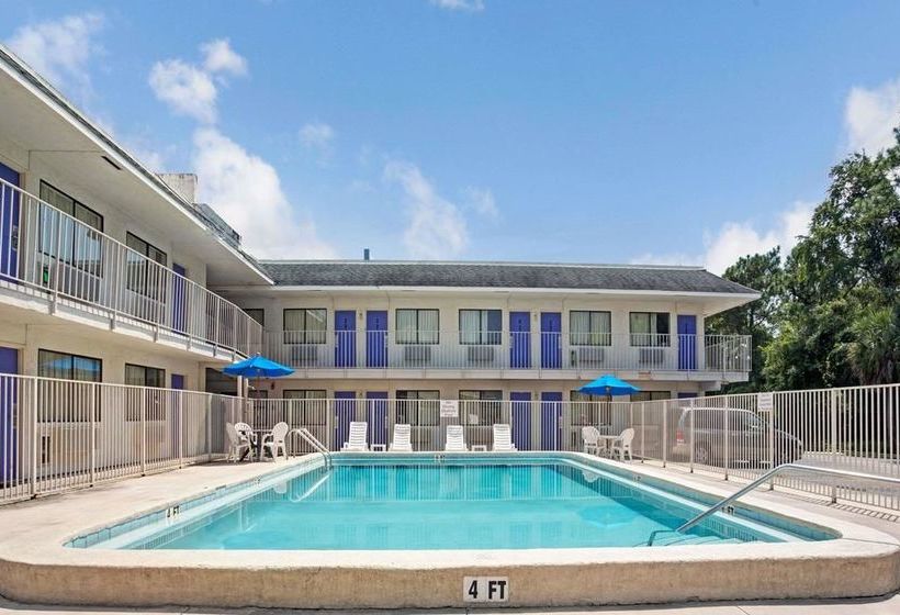 מוטל Knights Inn Jacksonville North