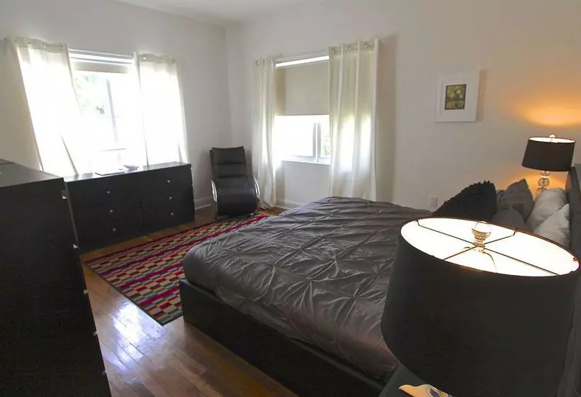 Chic Apartments At Miami Beach