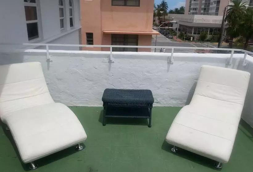 Chic Apartments At Miami Beach