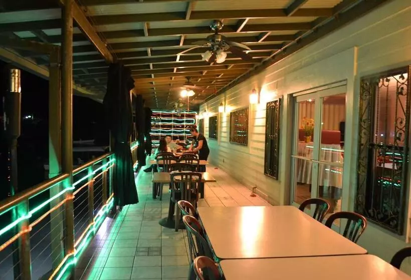 West Plaza Hotel Malakal