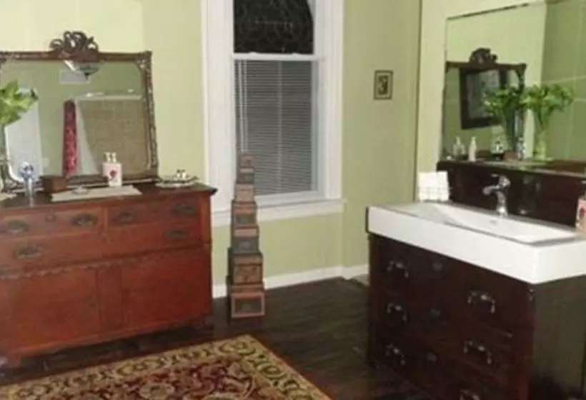 مبيت وإفطار Baert Baron Mansion