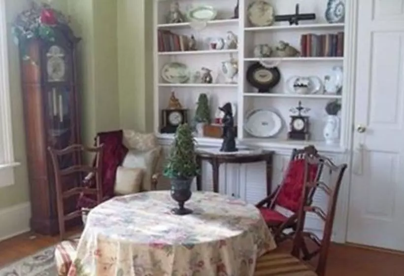 مبيت وإفطار Baert Baron Mansion