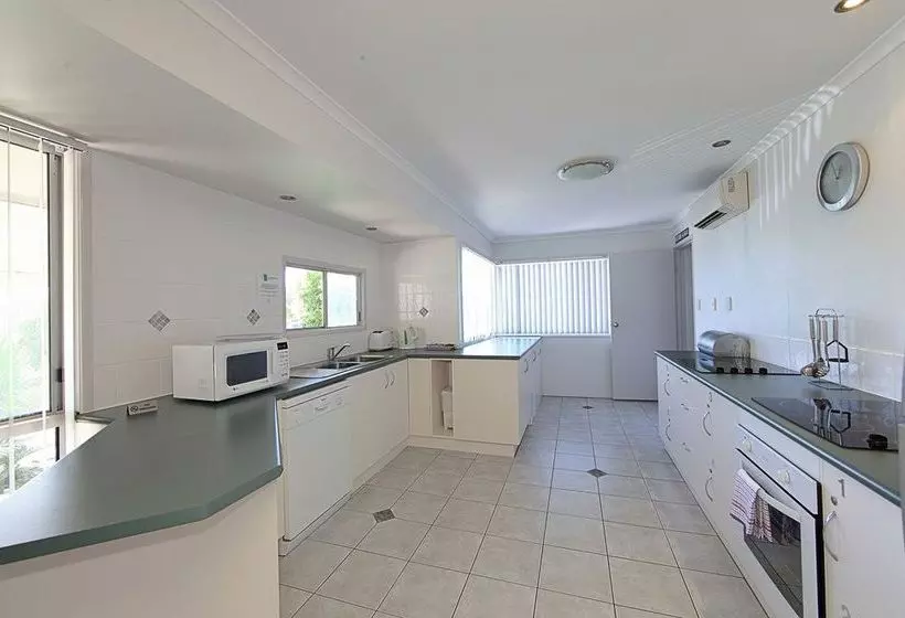 ベッドアンドブレックファースト Alexandra Lodge