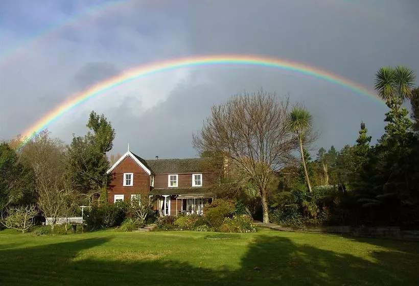 ベッドアンドブレックファースト Orongo Bay Homestead