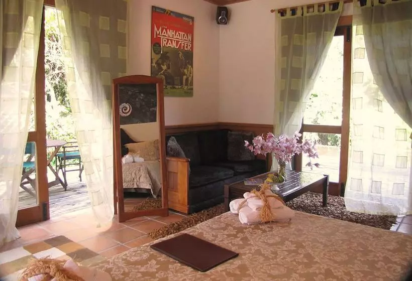 ベッドアンドブレックファースト Orongo Bay Homestead