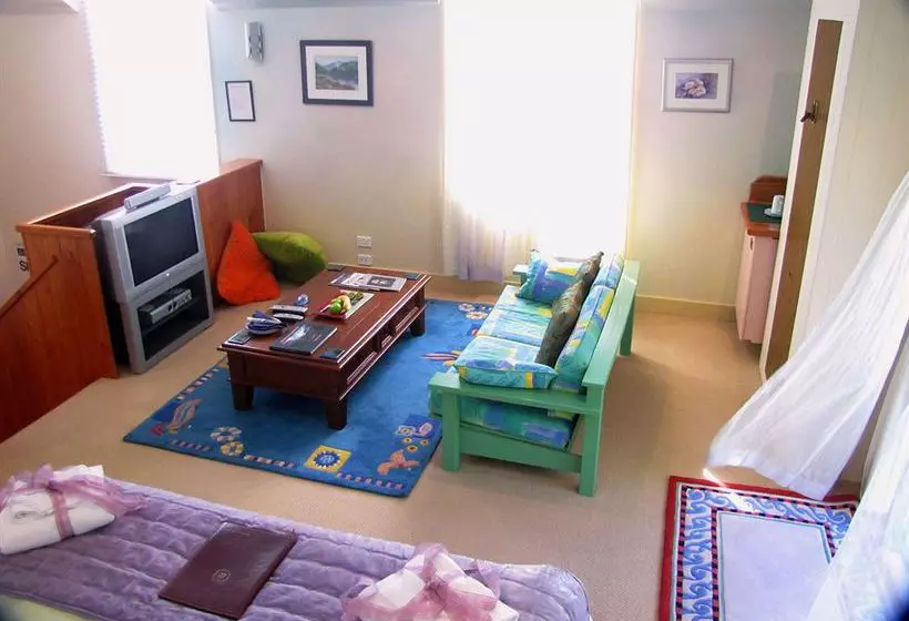 ベッドアンドブレックファースト Orongo Bay Homestead