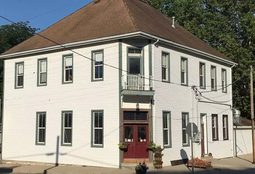 Corner George Inn Bed & Breakfast