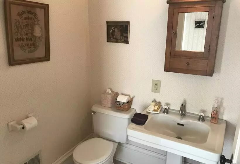 Corner George Inn Bed & Breakfast