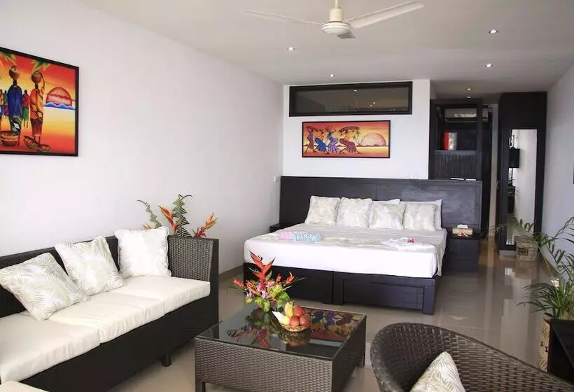 Garden Island Resort