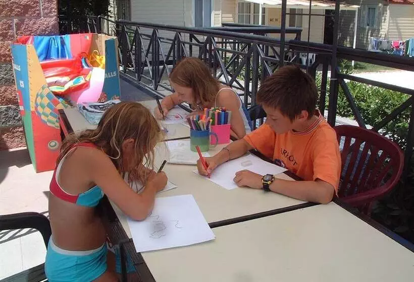 هتل Camping Village Torre Pendente