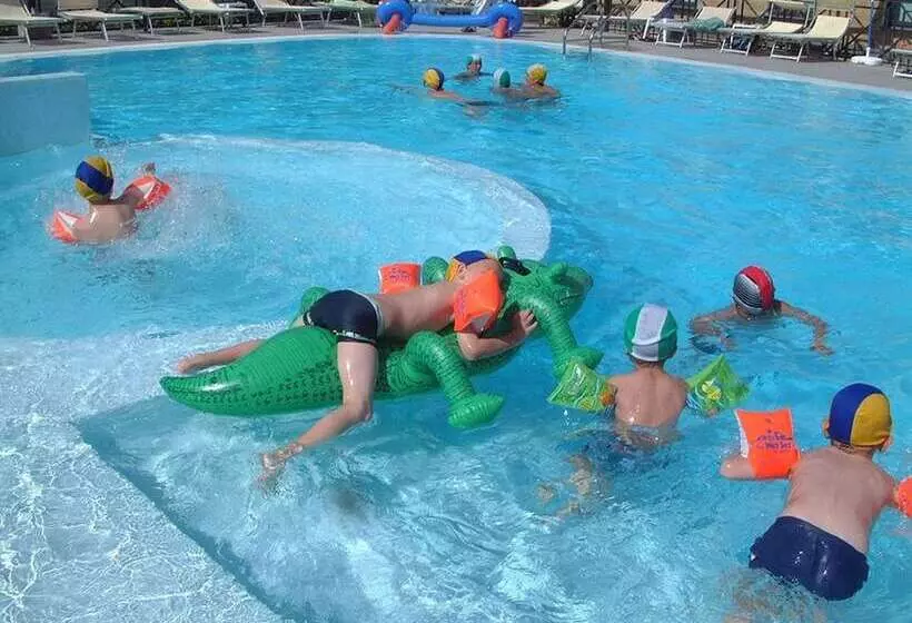 هتل Camping Village Torre Pendente