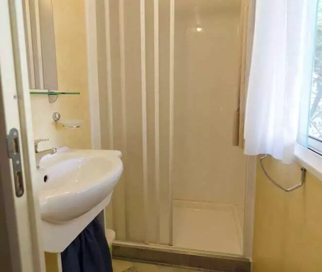 هتل Camping Village Torre Pendente