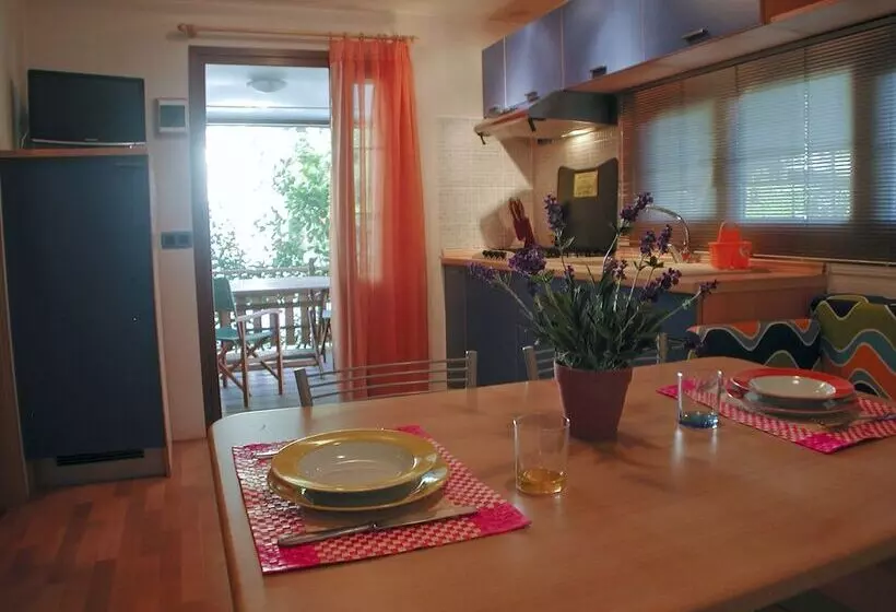 هتل Camping Village Torre Pendente