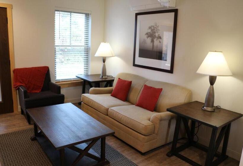 فندق Cedar Creek