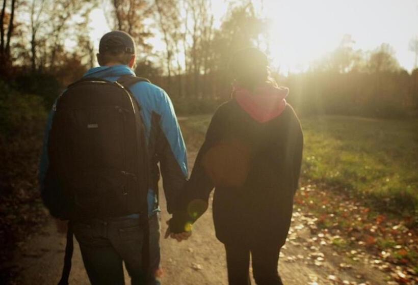 فندق Cedar Creek