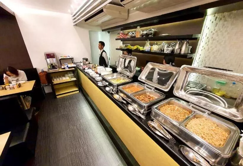 Clover Hotel City Center