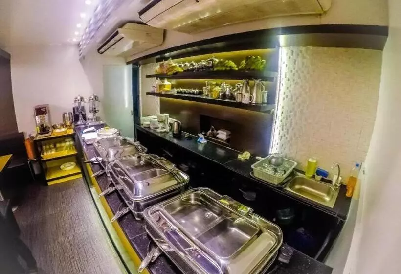 Clover Hotel City Center