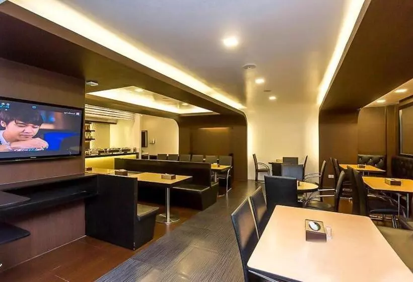 Clover Hotel City Center