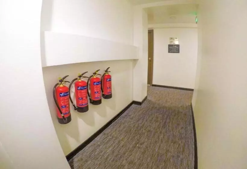 Clover Hotel City Center